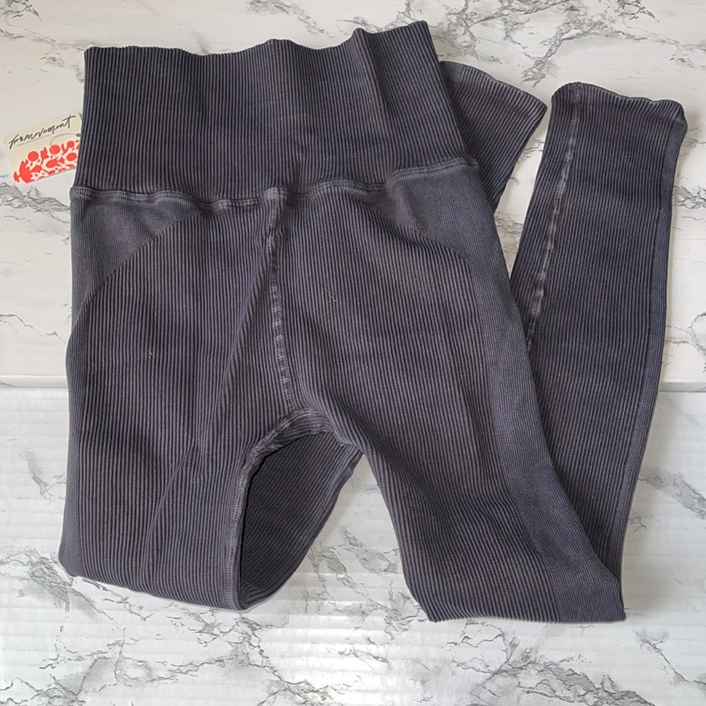 FP MOVEMENT BY FREE PEOPLE ULTRA HIGH RISE 7/8 LEGGING 4 WAY RIB STRETCH SZ M/L - Picture 4 of 16